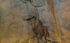 Living in a tunnel|Å bo i en tunnel 080520091185