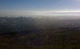 Morning mist over Cape Town 04-15-2008-083011
