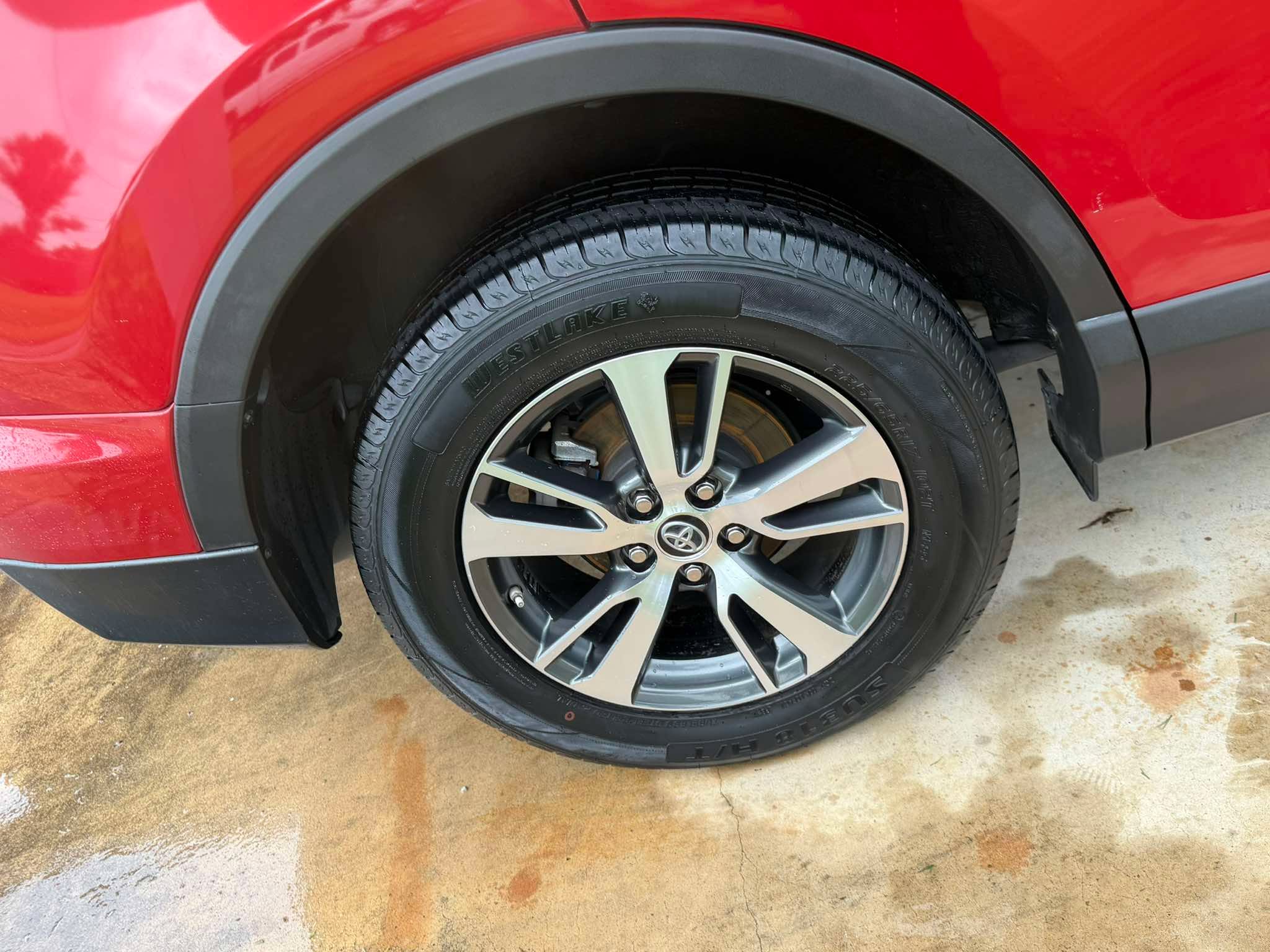 Clean Wheel Detail - Toyota