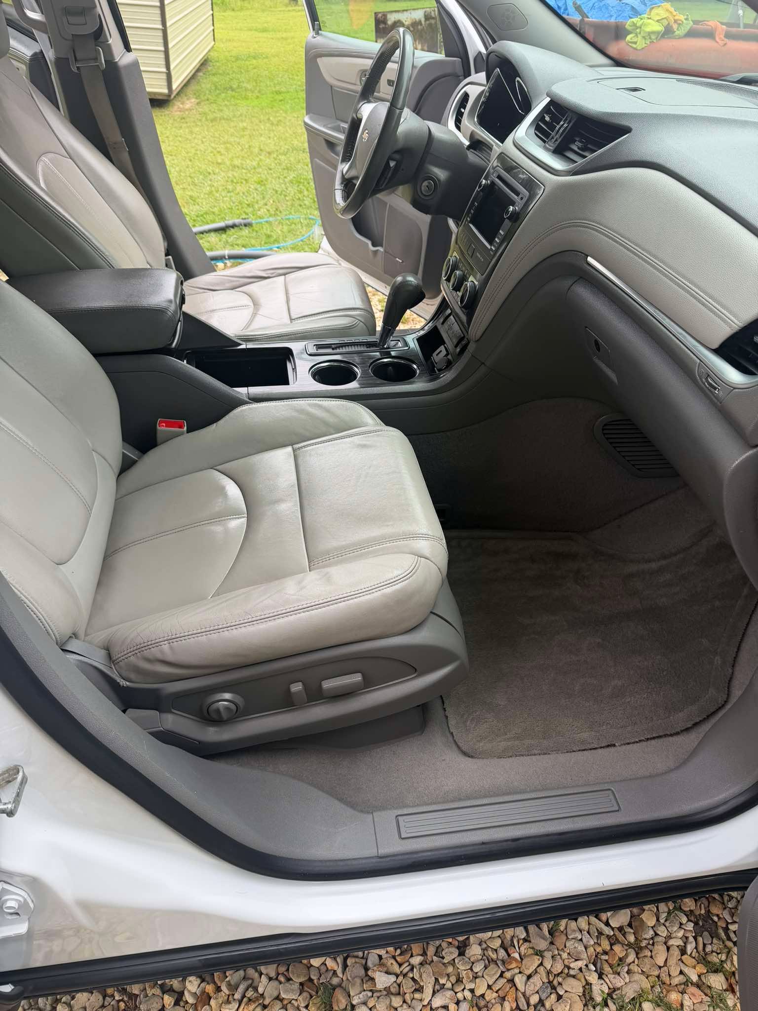 Clean Tan Interior Dashboard