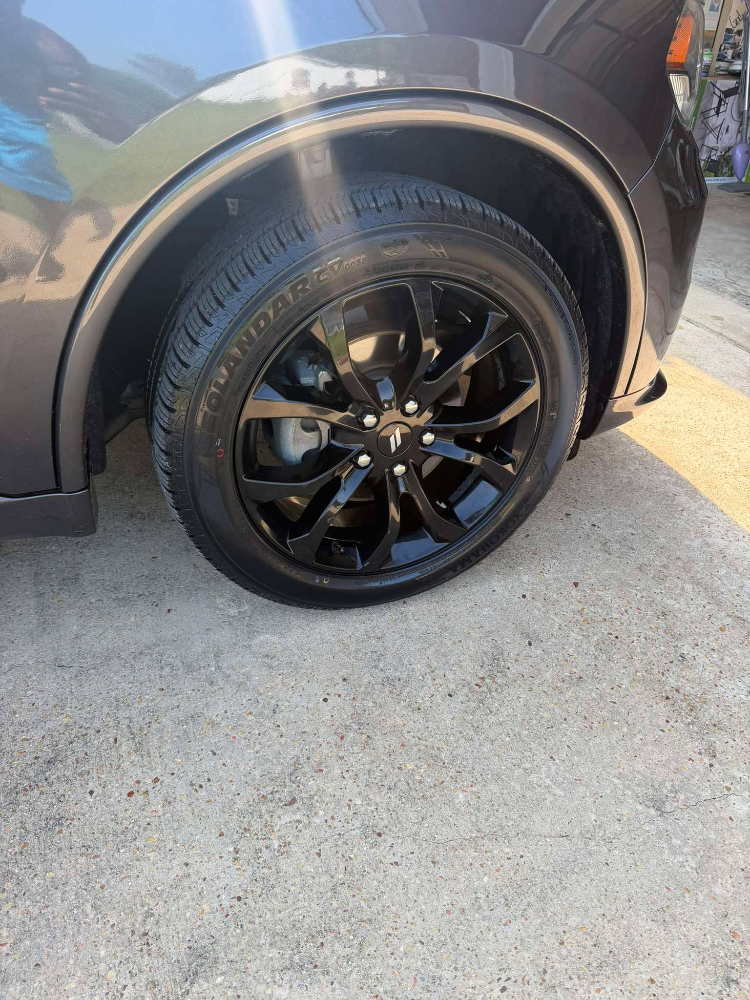 Clean Black Wheel Detail