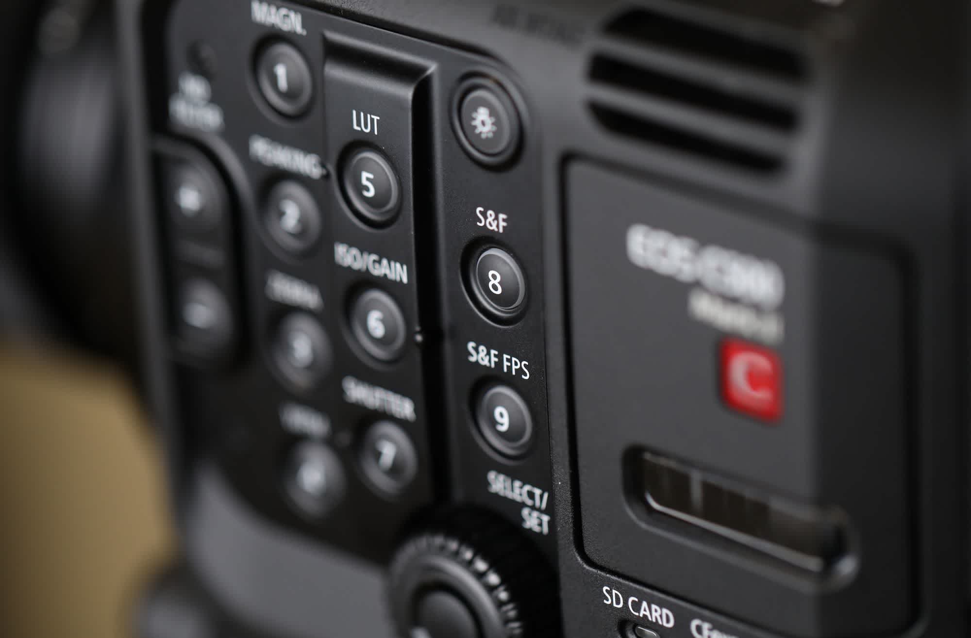 The S&F user button switches between normal and high speed recording modes, while the S&F FPS button lets you quickly change the frame rate without affecting your project rate.