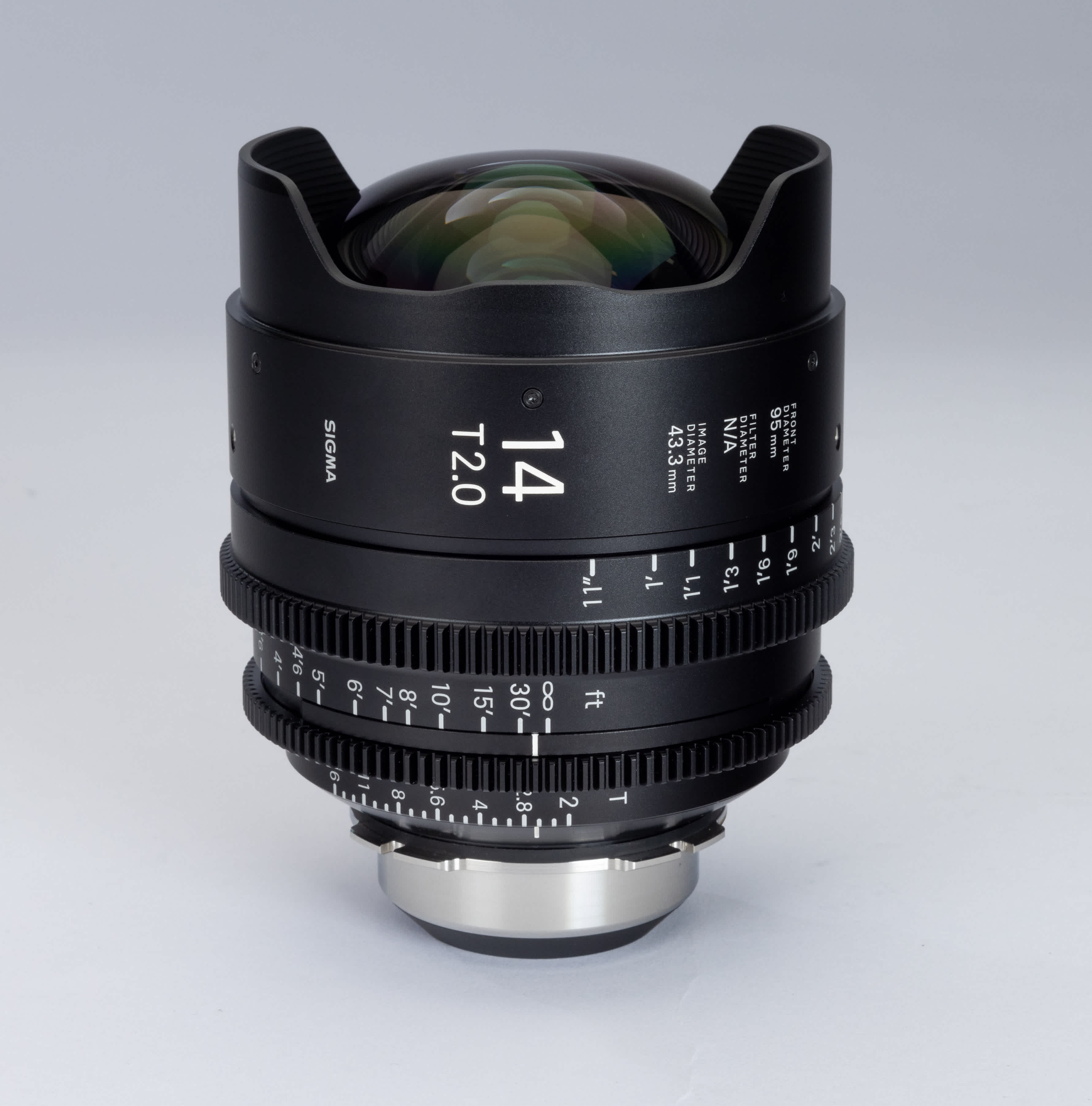 Sigma 14mm FF T2.0 prime lens.