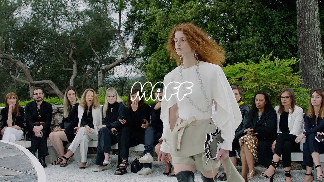 Watch Louis Vuitton Cruise '24, Live From Isola Bella In Italy