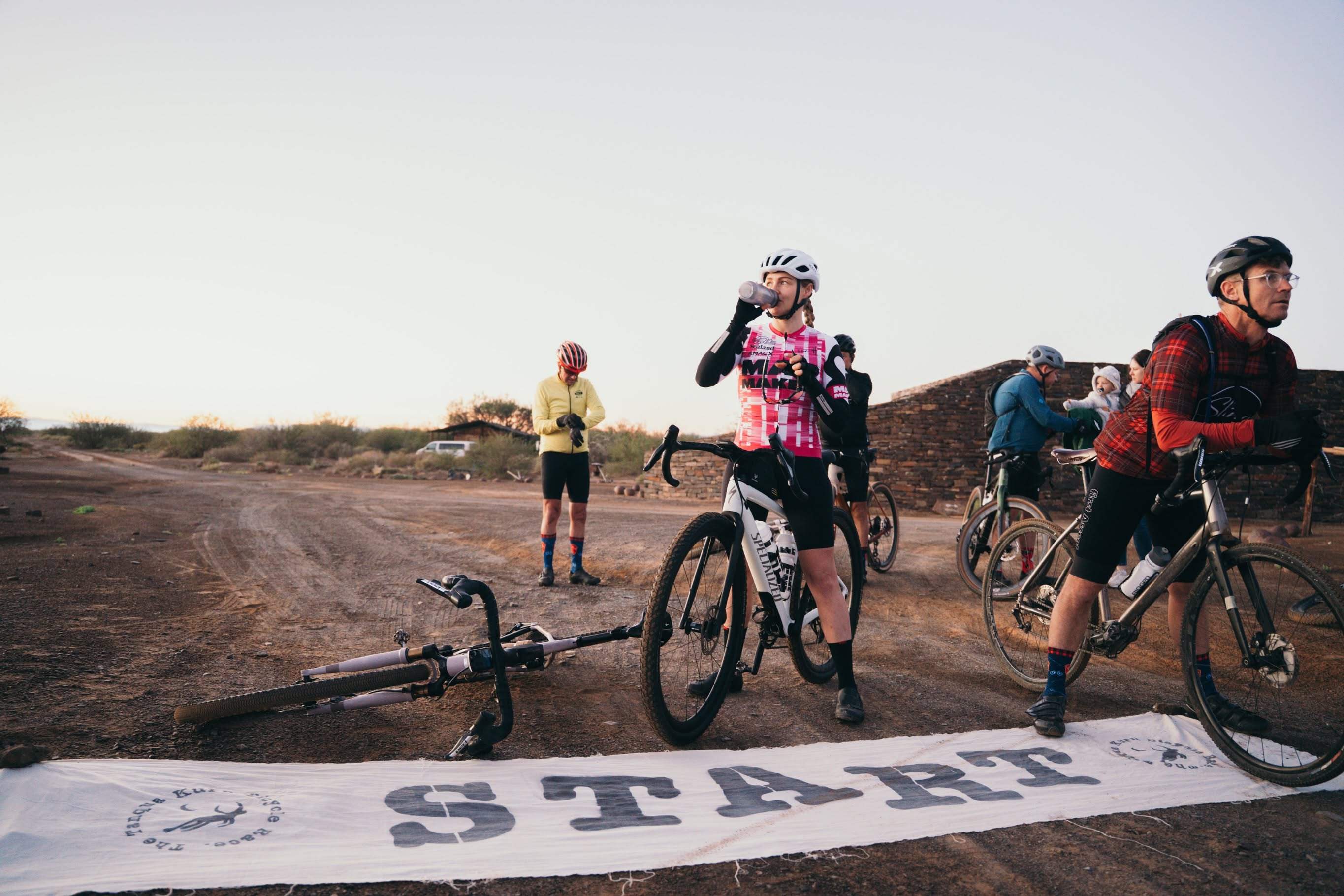 Tanqua Kuru bicycle race photograph