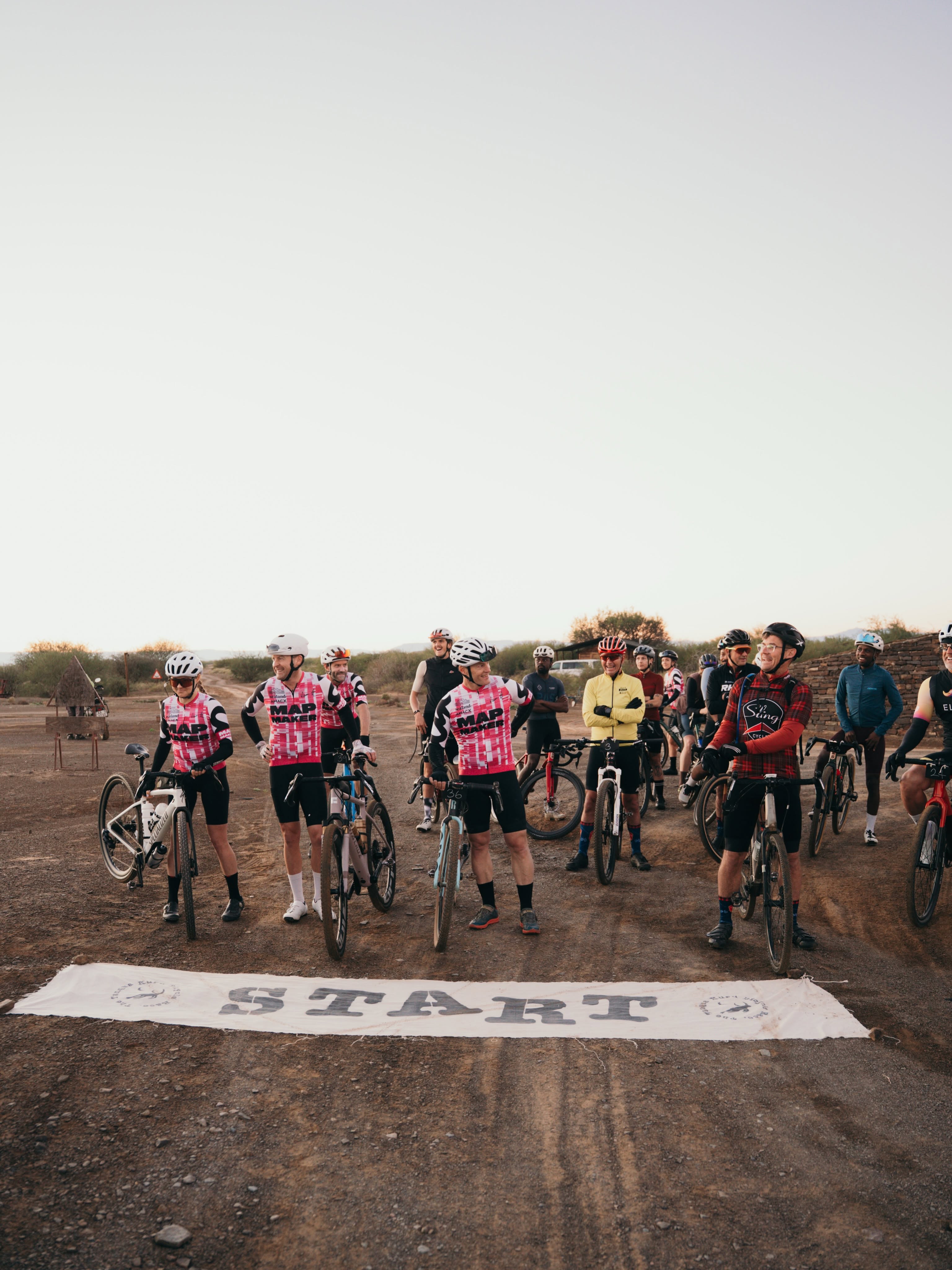 Tanqua Kuru bicycle race photograph