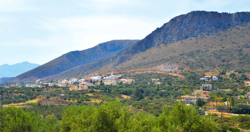 Piskopiano is one of the three villages near Hersonissos