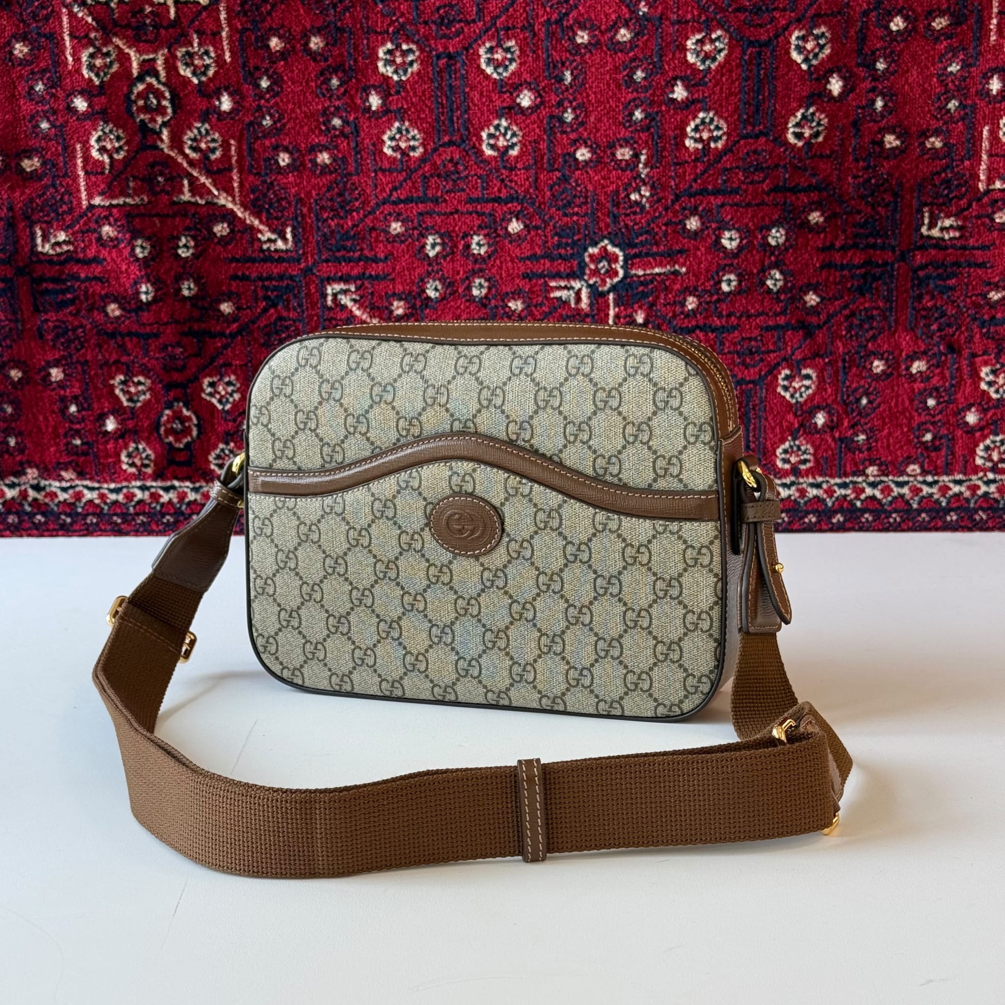 Gucci Vintage GG Supreme Canvas Messenger Bag