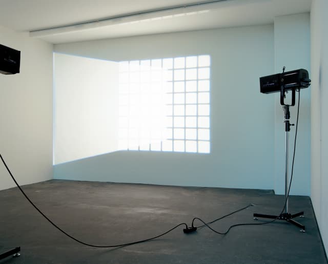 Double window projection, 2000 - neugerriemschneider, Berlin, 2000 - Photo: Jens Ziehe