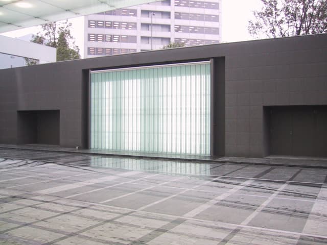 Energetic wall, 2002 - D-2 Artworks Projects, Tokyo, 2002 - Photo: Satoshi Asakawa, D-2 Artworks Projects