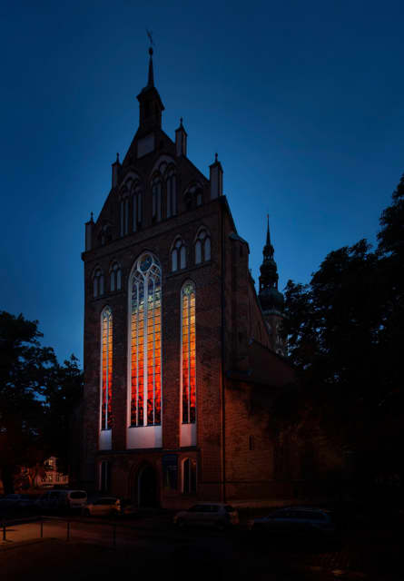 Fenster für bewegtes Licht, 2024. East windows of St. Nicholas’s Cathedral - Greifswald, Germany – 2024 - Photo: Jens Ziehe