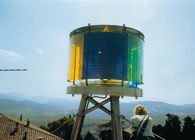 Five orientation lights, 1999 - Galleria Continua, San Gimignano, Italy, 1999 - Photo: Olafur Eliasson