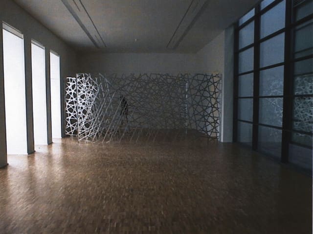 Fivefold symmetry walls, 1998 - Galerie für Zeitgenössische Kunst, Leipzig, Germany, 1998 - Photo: Olafur Eliasson