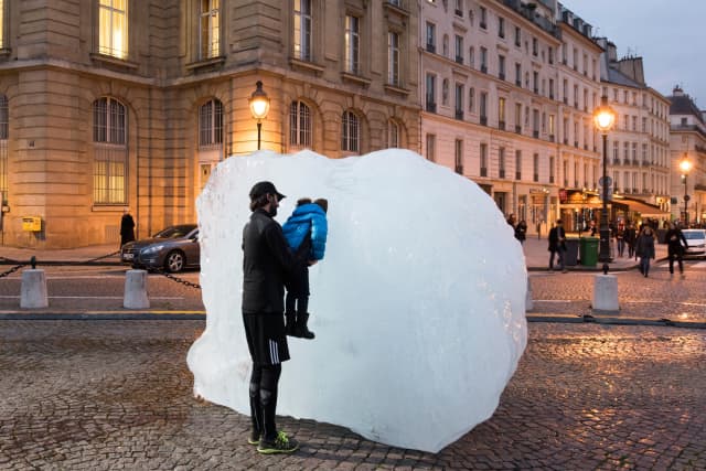 Ice Watch, 2014 - Place du Panthéon, Paris, 2015 - Photo: Martin Argyroglo