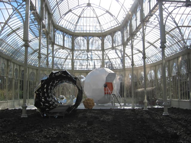 Installation view - Palacio de Cristal, Parque del Retiro, Museo Nacional Centro de Arte Reina Sofia, Madrid, 2003 - Photo: Olafur Eliasson