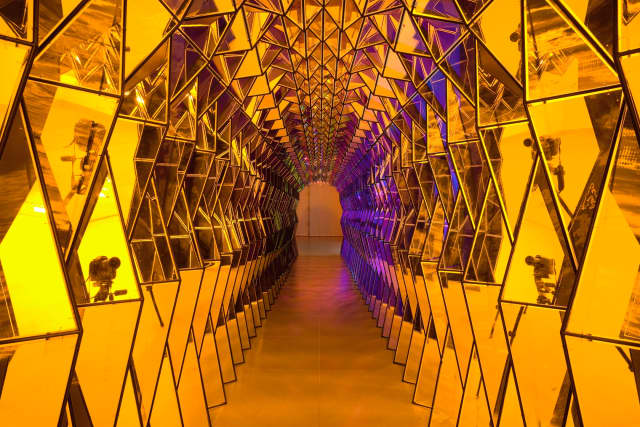 One-way colour tunnel, 2007 - Dallas Museum of Art, 2008 – 2007