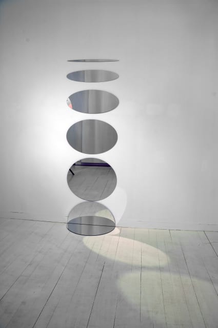 Six circle rotation, 2008 - Galería Elvira González, Madrid, 2010 – 2008 - Photo: Victor Munoz