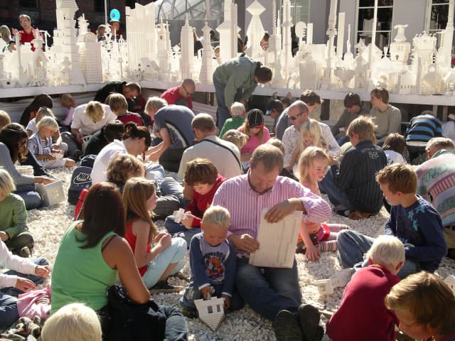 The collectivity project, 2005 - National Museum of Art, Architecture and Design, Oslo, 2006 - Photo: Andreas Eggersten