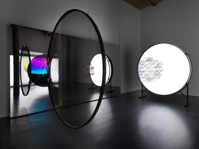 The lure of looking through a polarised window of opportunities, or seeing a surprise before it’s reduced, split, and then further reduced, 2025 - neugerriemschneider, Berlin – 2025 - Photo: Jens Ziehe