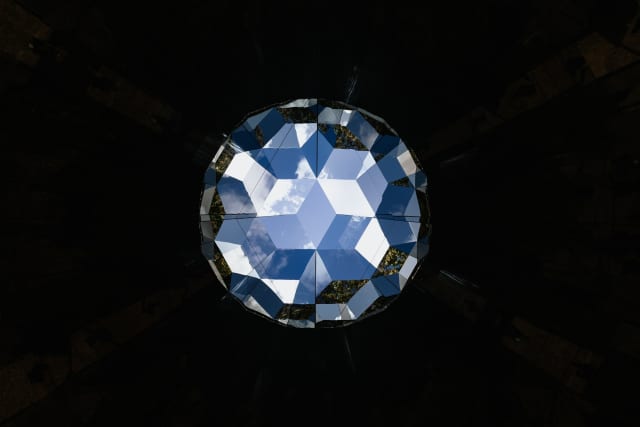 Votre vue amplifiée (Your amplified view), 2025 - Le château de Caen, France – 2025 - Photo: C. Schuhmann
