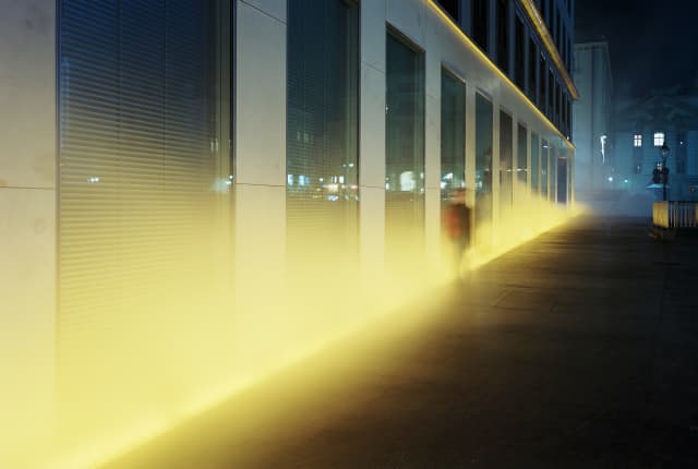 Yellow fog, 1998 - Verbund headquarters, Am Hof, Vienna, 2008 - Photo: Rupert Steiner