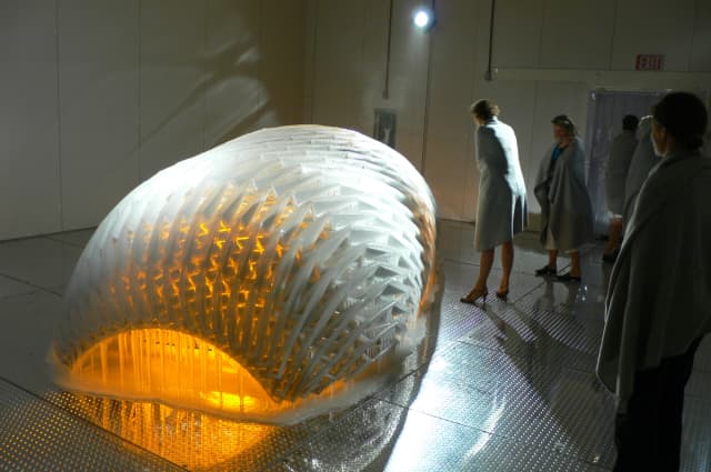 Your mobile expectations: BMW H2R project, 2007 - San Francisco Museum of Modern Art, 2007 - Photo: Studio Olafur Eliasson