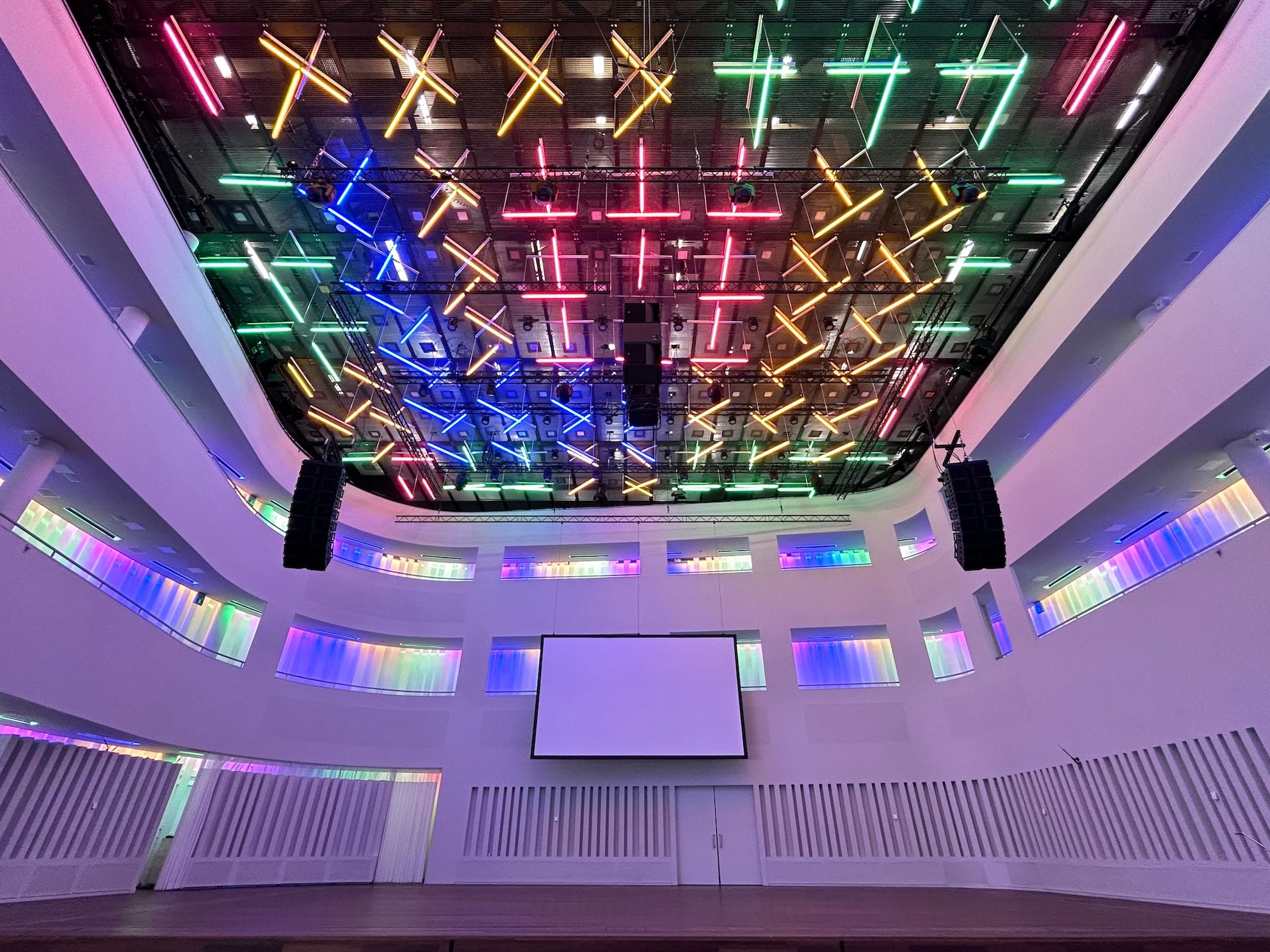 LA_Theatre Tilburg_01.jpg