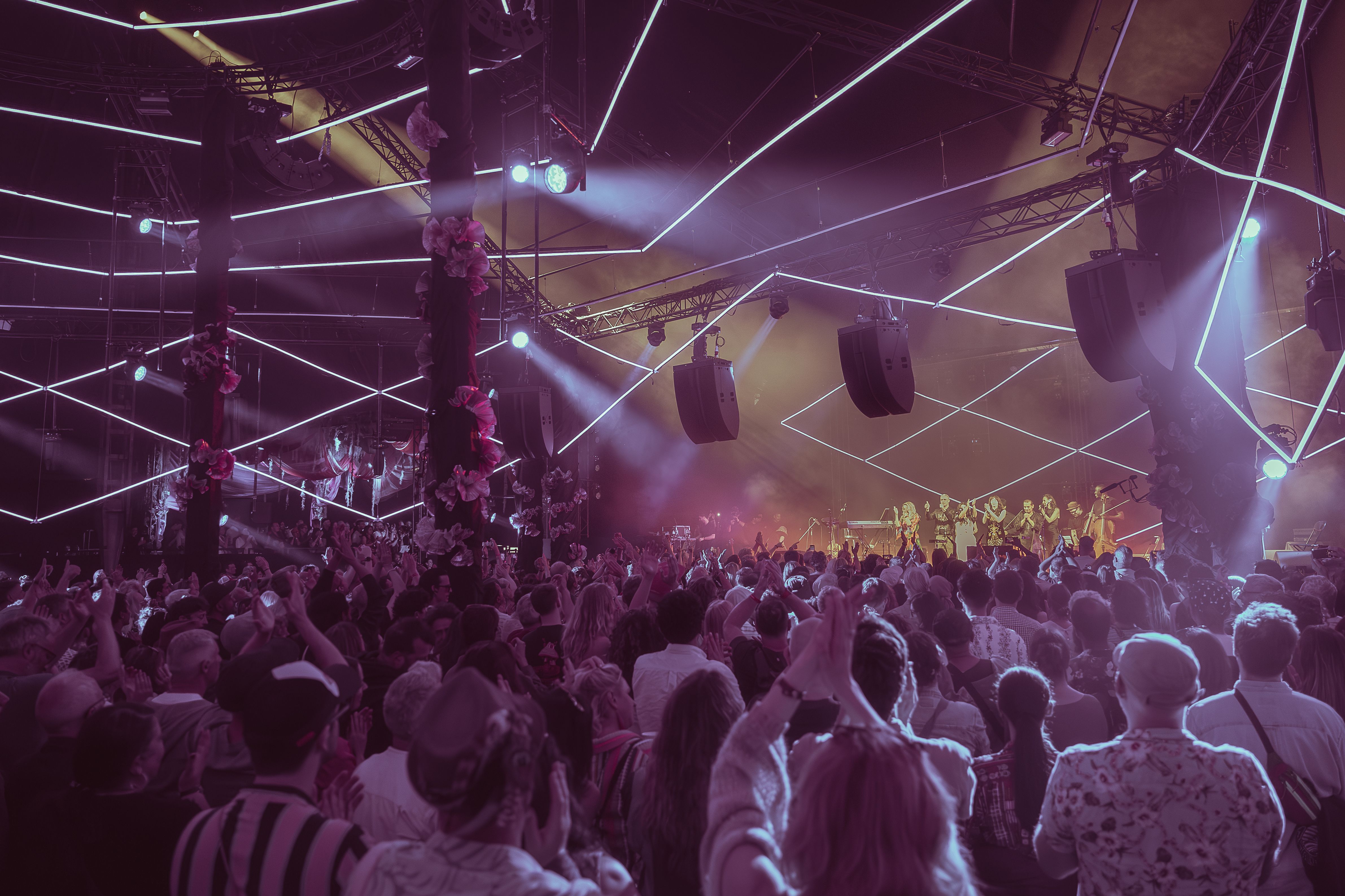 LA_Polygon_LDN_01©James Ward.jpg