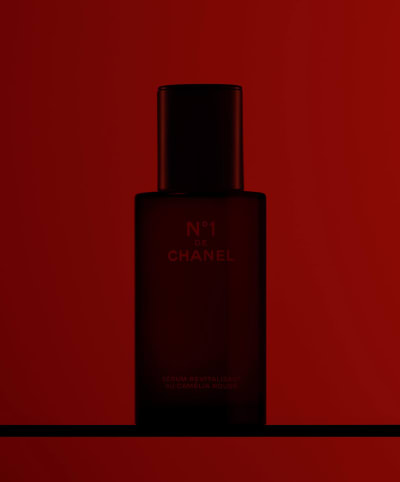 Chanel N1 - © Set design:
Michael Thorsby
Assistant:
Hugo Hofsten
Chanel:
Julie Duret
Tony Romero
Laura Ho, Olle Bengtsson
