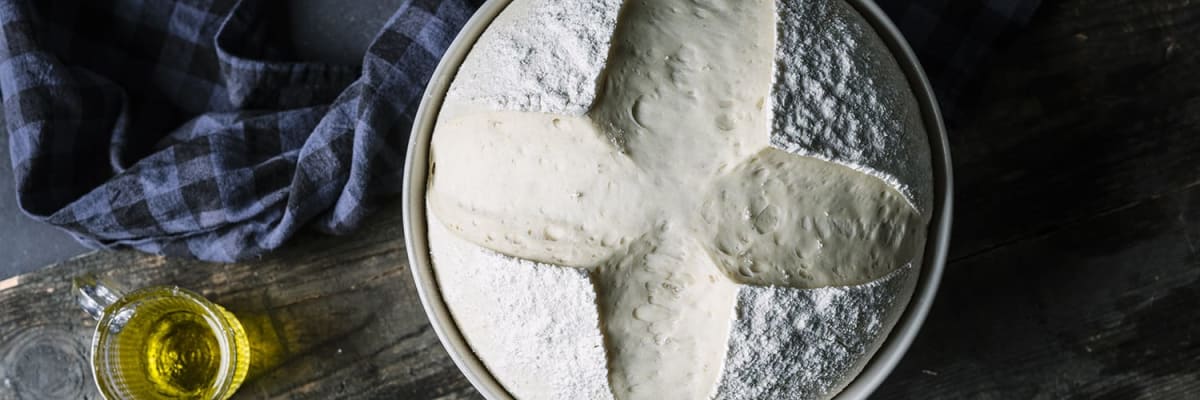 Mel og bakeingredienser