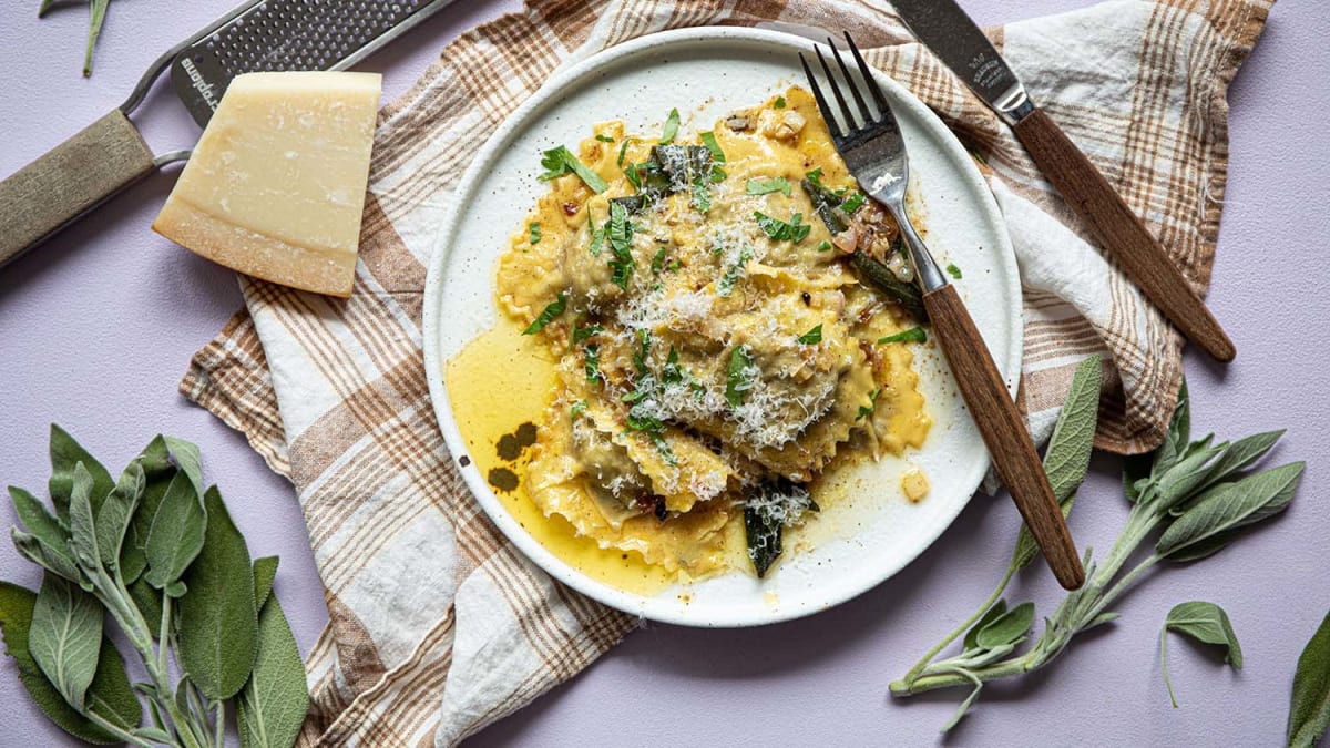 Hjemmelaget ravioli med sopp og ricotta