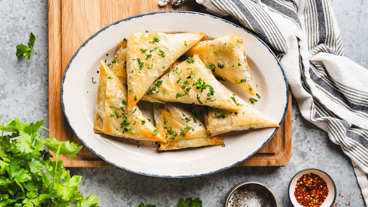 Filopakker med spinat og feta