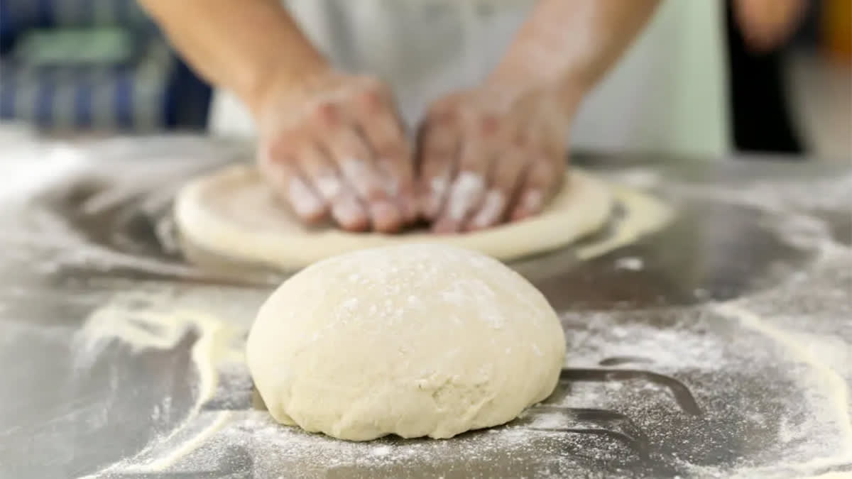 Enkel pizzadeig