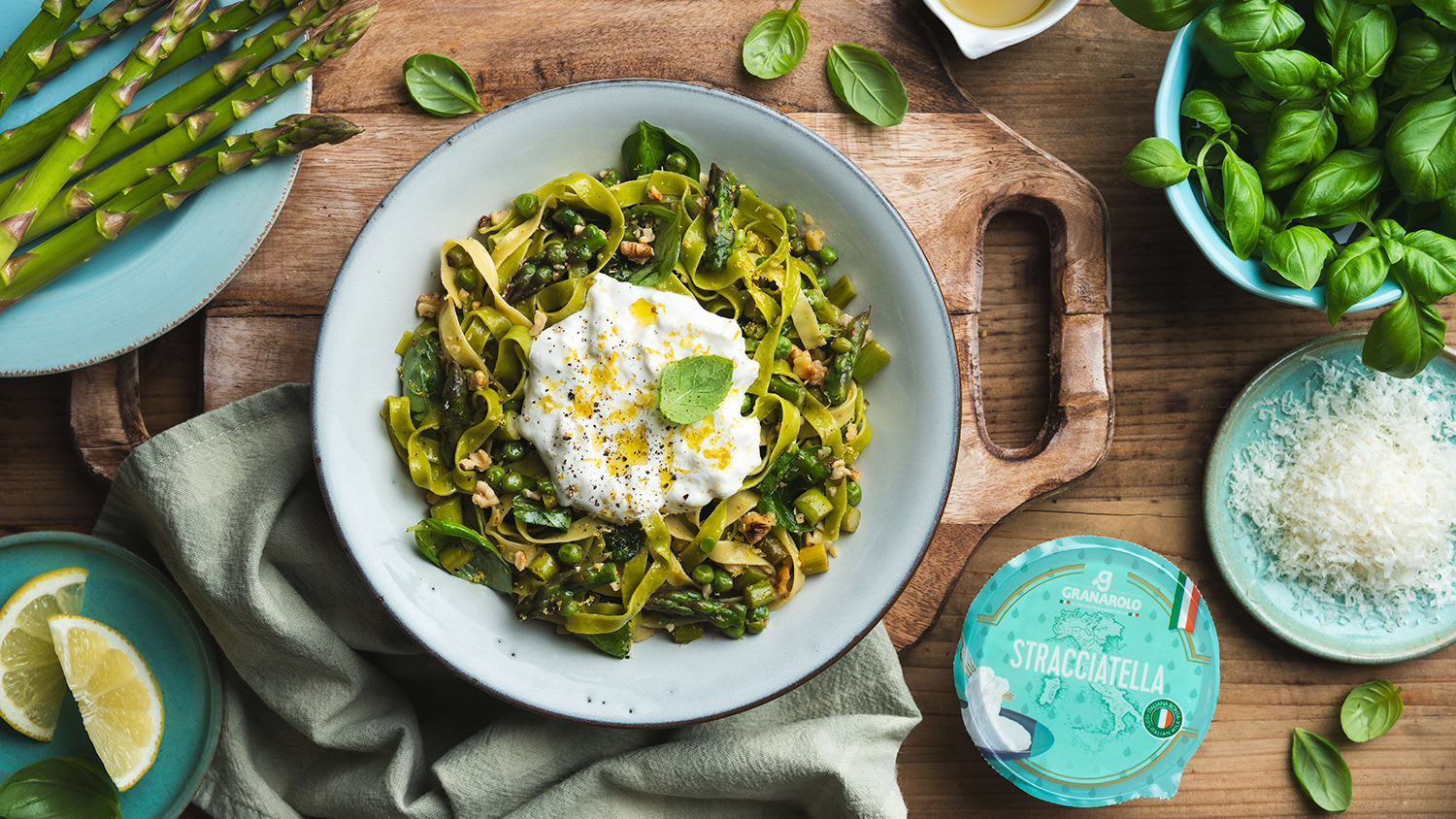 Pasta primavera med stracciatella