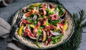 Salat med parmaskinke og klementin