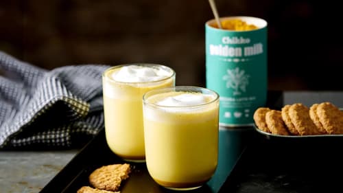 Curcuma golden milk latte