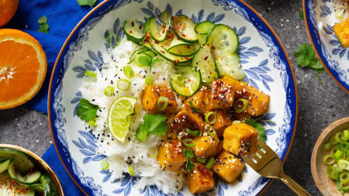 Appelsintofu med ris og chiliagurk