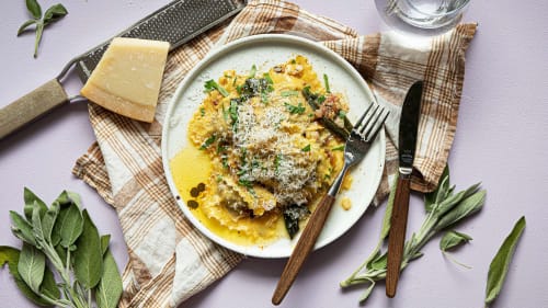Hjemmelaget ravioli med sopp og ricotta