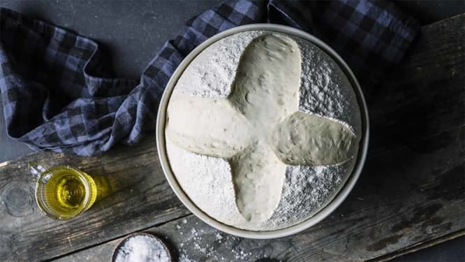 Korttidshevet pizzadeig