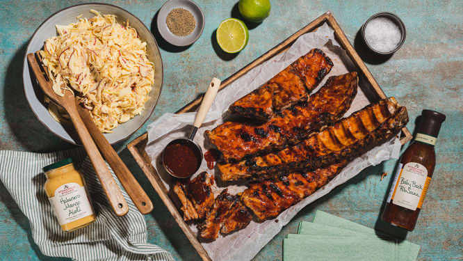 Spare ribs med coleslaw