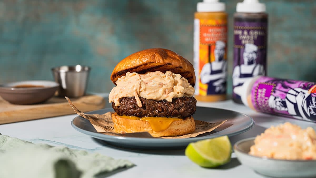 BBQ glazed coleslaw burger