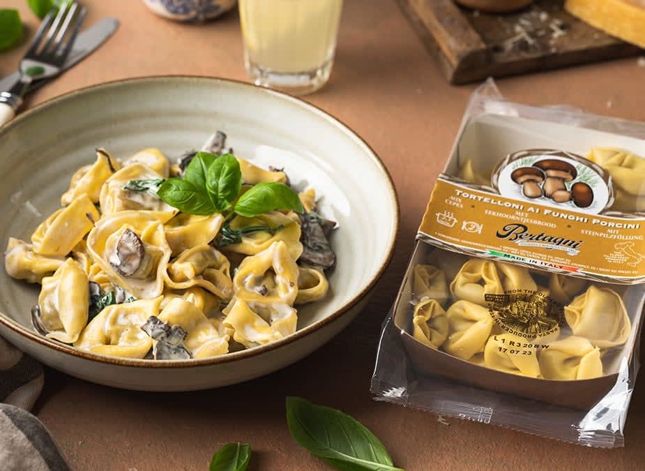 Tortelloni med kremet soppsaus