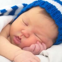 what-is-newborn-jaundice-new-moms-guide