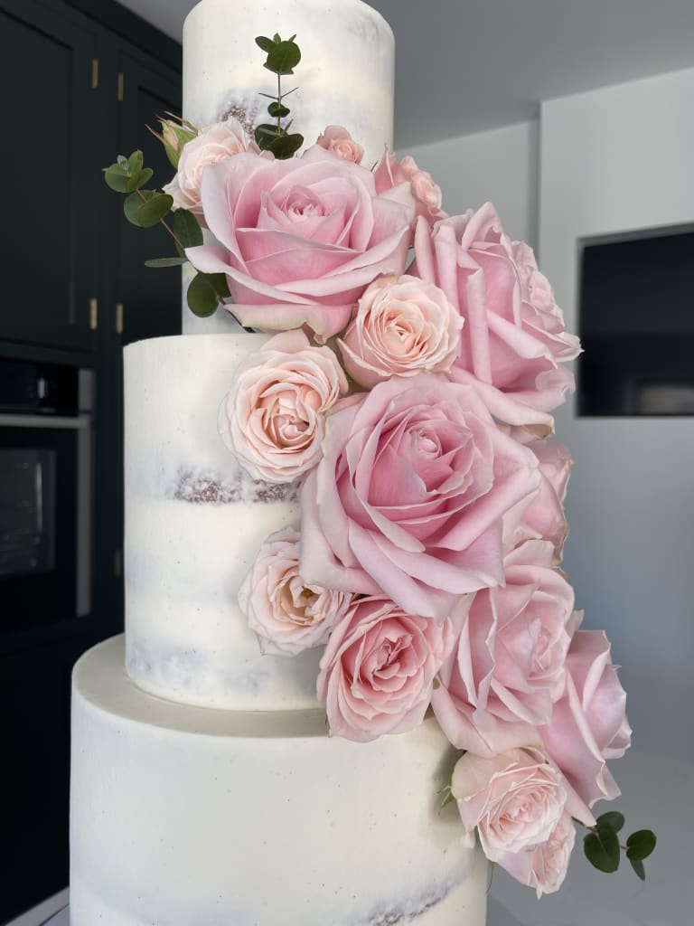 Designer Wedding Cakes, best birthday cakes & other celebration cakes  makers Bristol