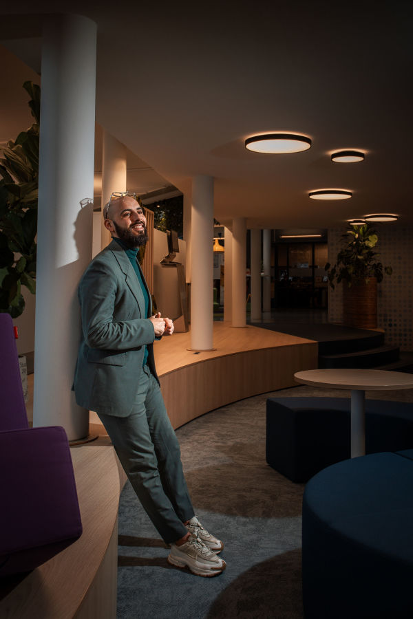 Karim Amghar (fotografie door Nike Lascaljet)