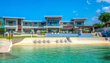 Happy Hour Villa
