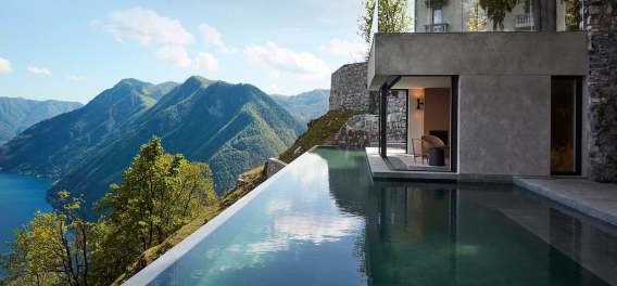 Villa Como Views