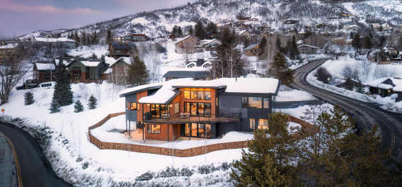 Cazador Lodge