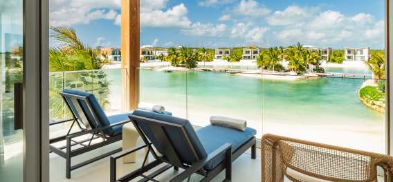Lagoon Villa XVIII