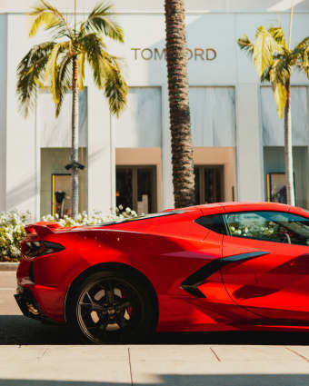 Explore the City of Angels in style with our Los Angeles travel guide